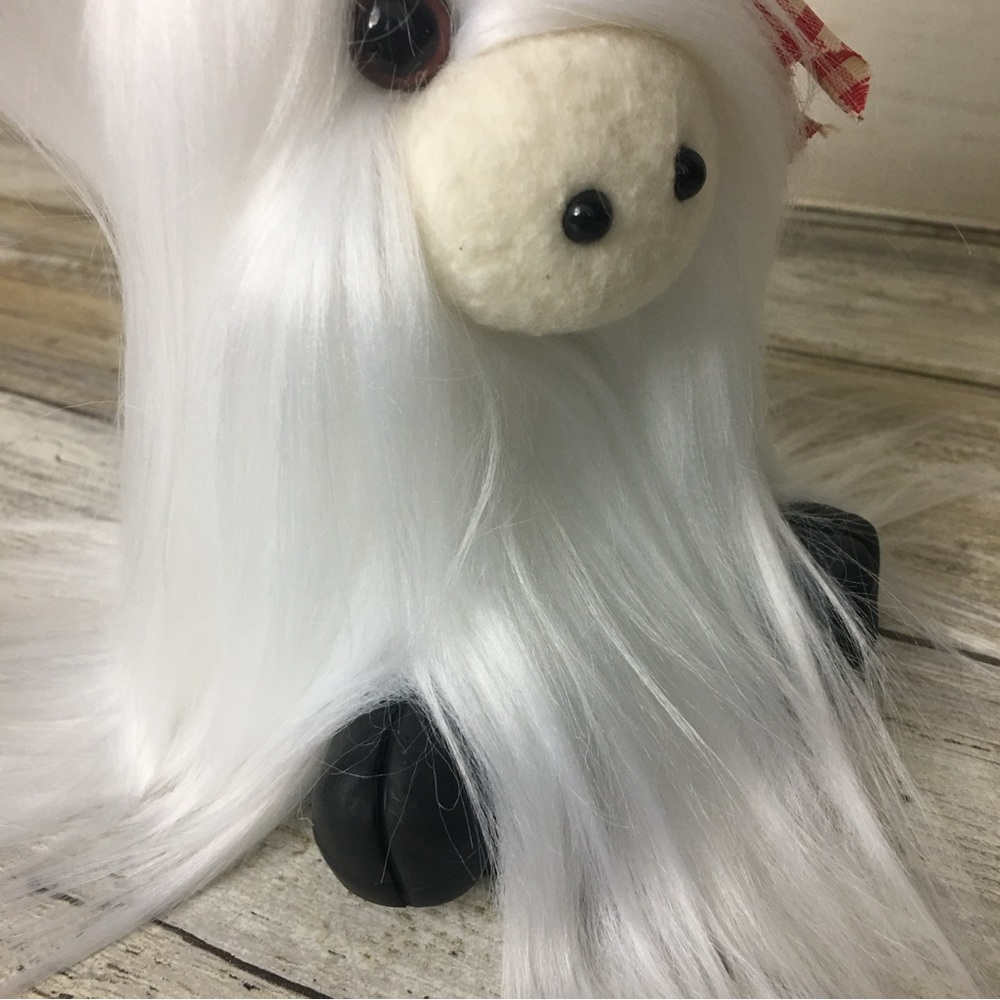 🚫SOLD🚫 Valentine’s Day White Highland Cow Gnome Coo Tiered Tray Decor - Picture 4 of 11